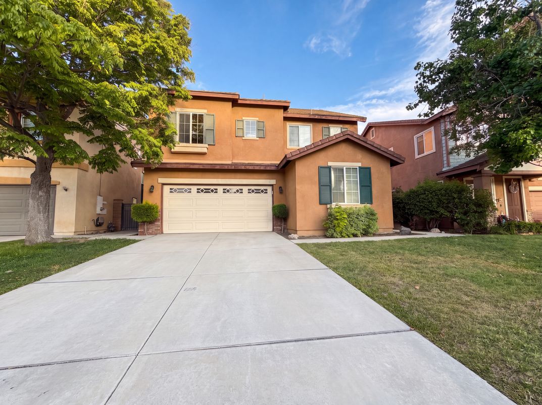 Property photo 1 of 38408 Tranquila Ave