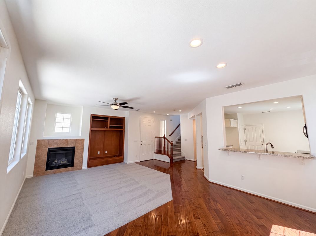 Property photo 3 of 291 Candela Cir