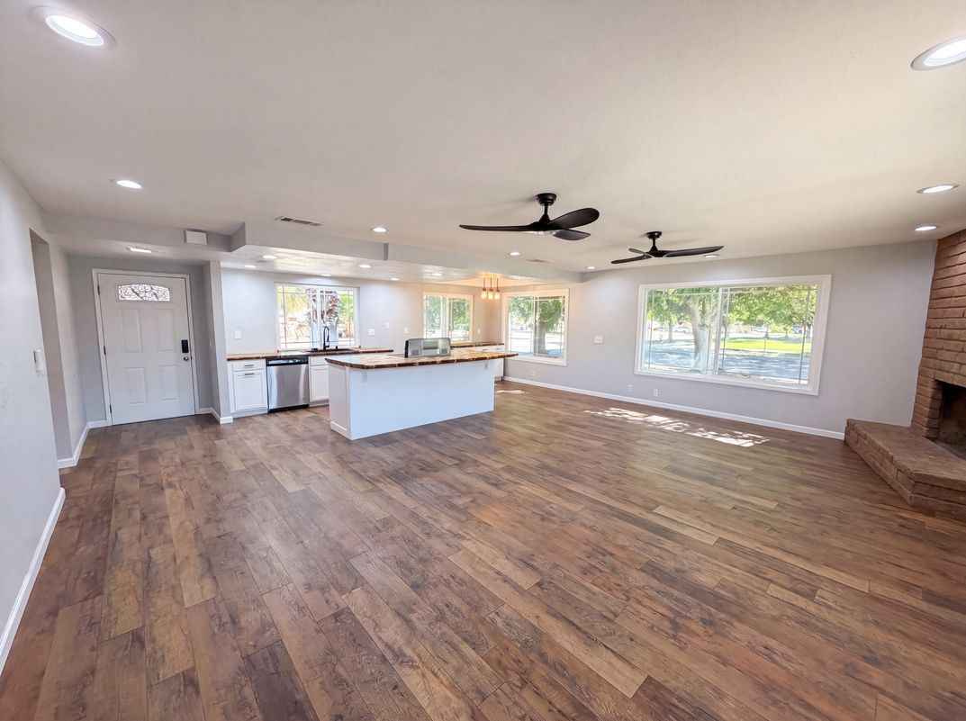 Photo 13 of 18 of 14729 Hartford Ln, Helendale, CA