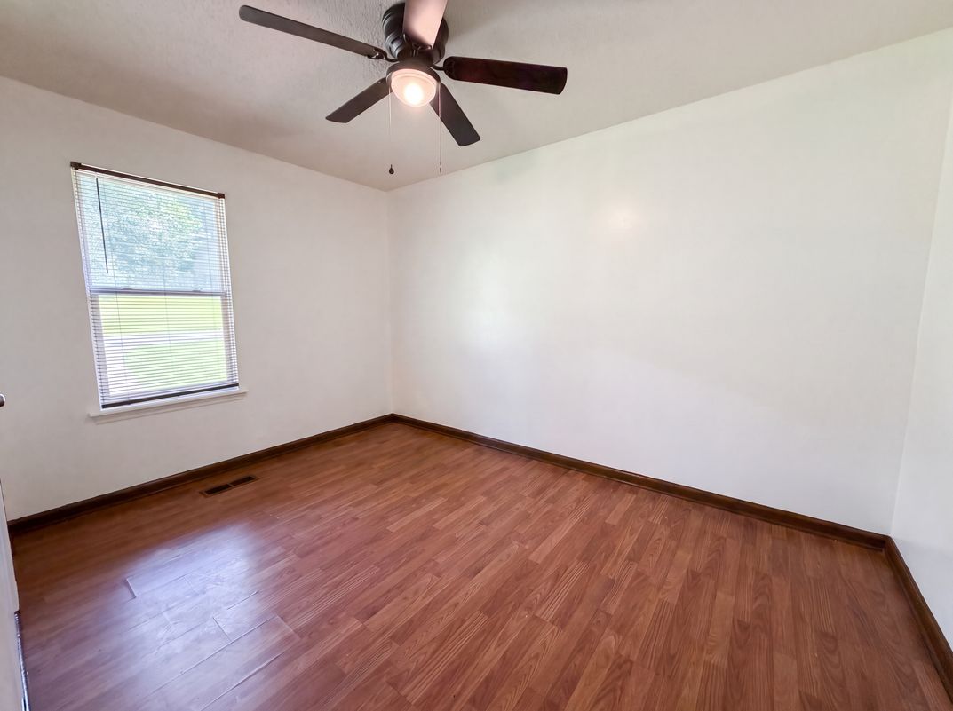 Photo 15 of 24 of 3108 Cobblestone Dr, Birmingham, AL