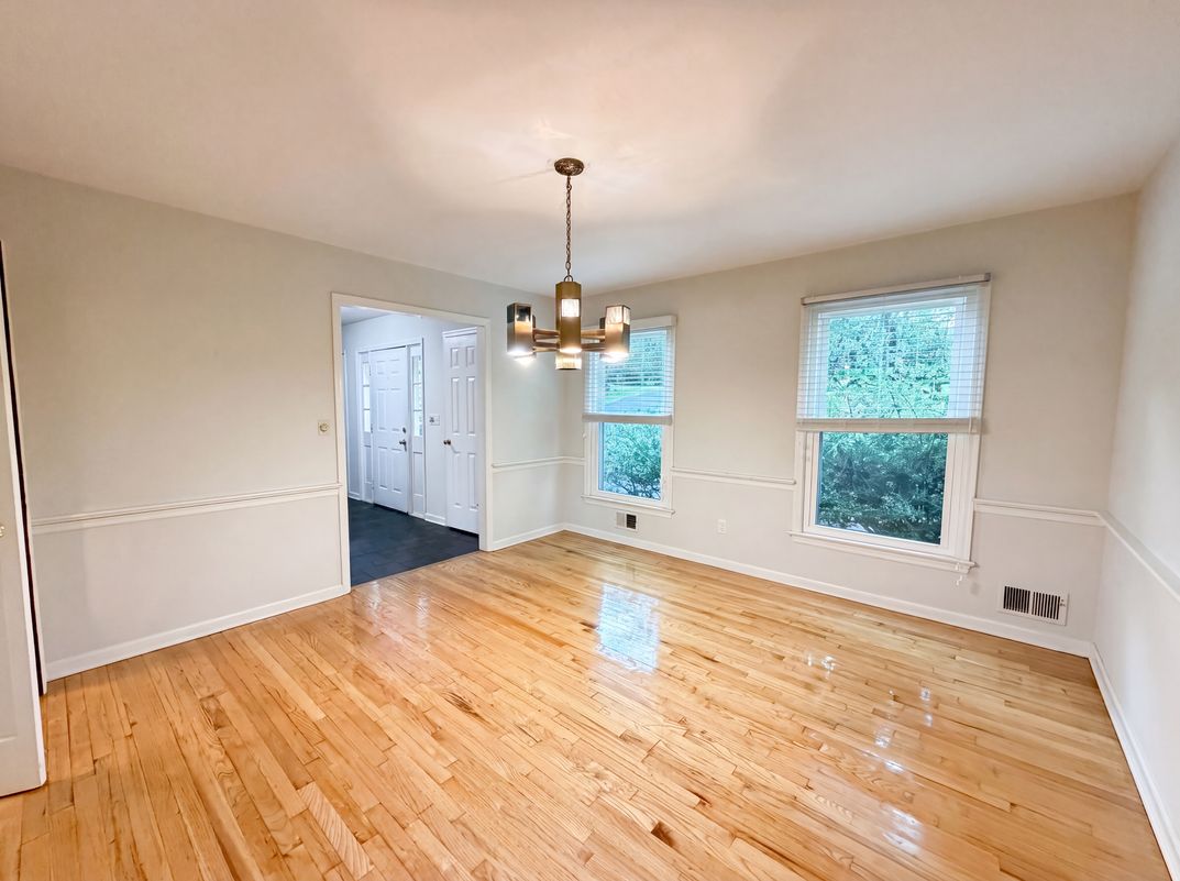 Photo 6 of 35 of 101 Wexford Way, Basking Ridge, NJ