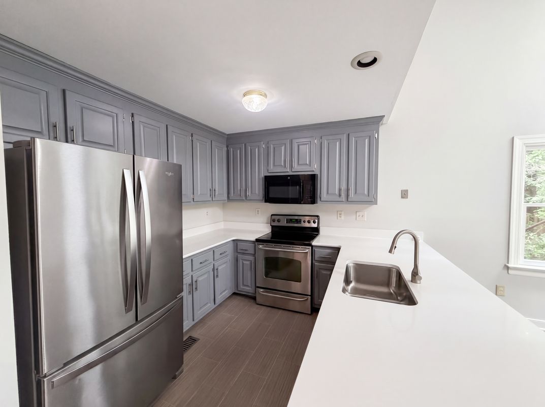 Property photo 2 of 5517 W Bay Ct