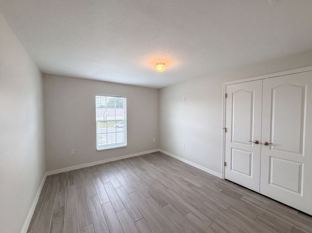 Photo 14 of 29 of 4510 Penkert Pl, Lakeland, FL
