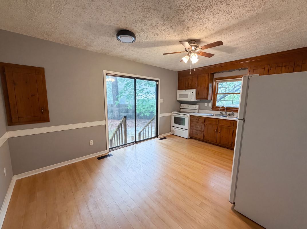 Photo 6 of 16 of 2700 Tipton St, South Chesterfield, VA