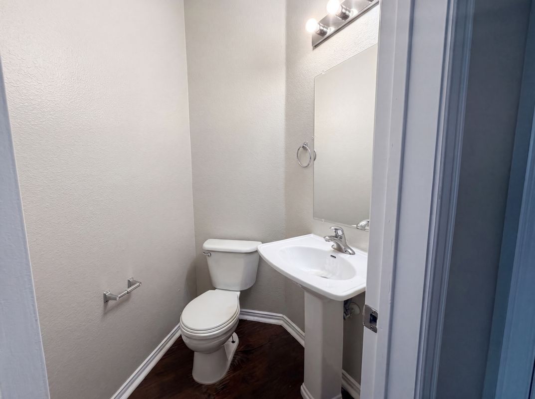 Photo 20 of 30 of 1414 Kingston Pl, Providence Village, TX