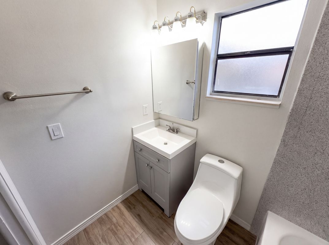 Photo 17 of 24 of 967 Lamplighter Dr NW, Palm Bay, FL