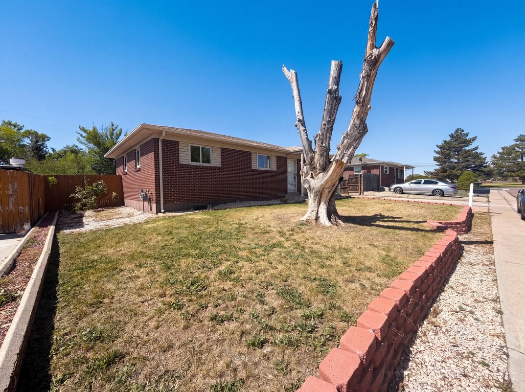 Photo 20 of 25 of 1902 E 116th Pl, Northglenn, CO