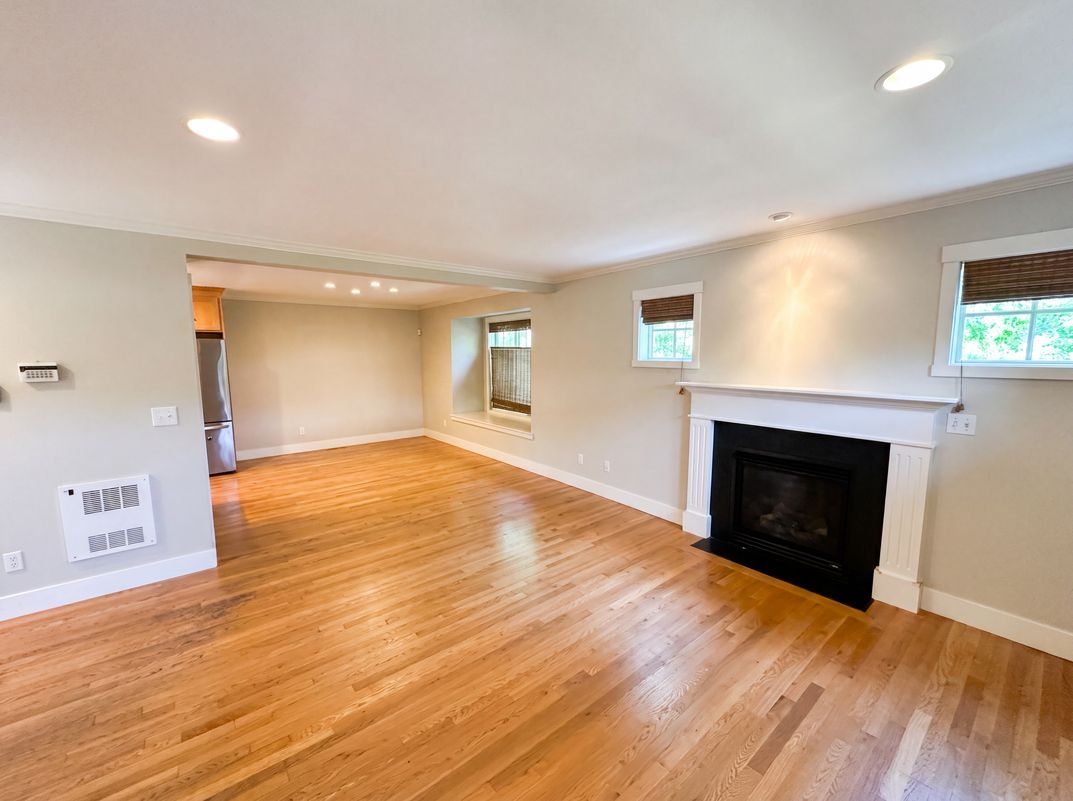 Property photo 3 of 1553 NW 58th St
