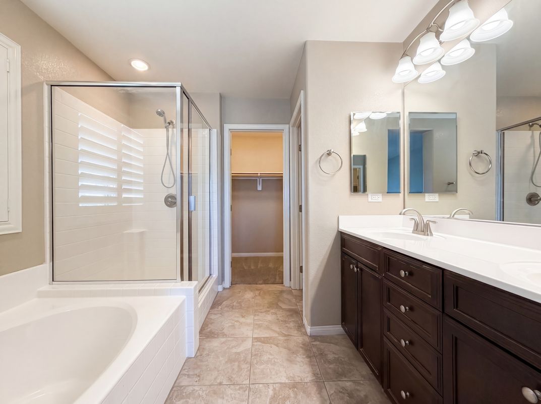Photo 6 of 22 of 7963 Zuma Beach Ct, Las Vegas, NV