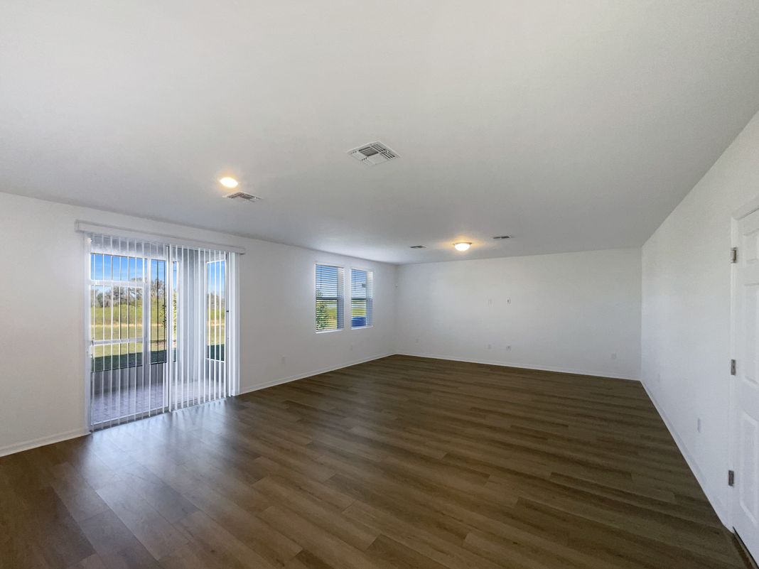 Photo 9 of 23 of 1128 Griffon Ave, Lake Alfred, FL