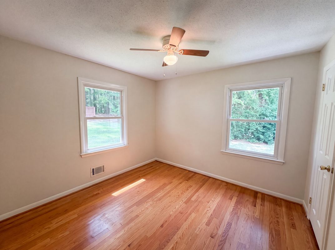 Photo 8 of 17 of 500 Sunnybrook Rd, Raleigh, NC