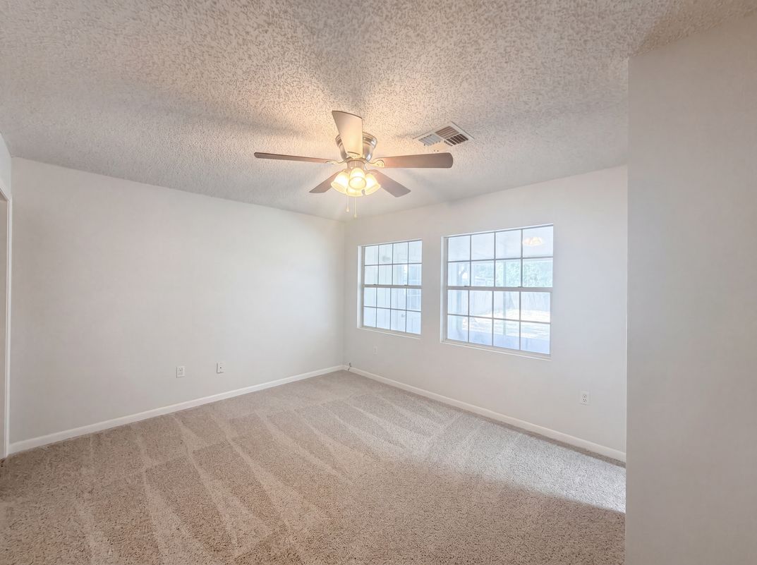 Photo 7 of 19 of 613 4th St NE, Fort Meade, FL