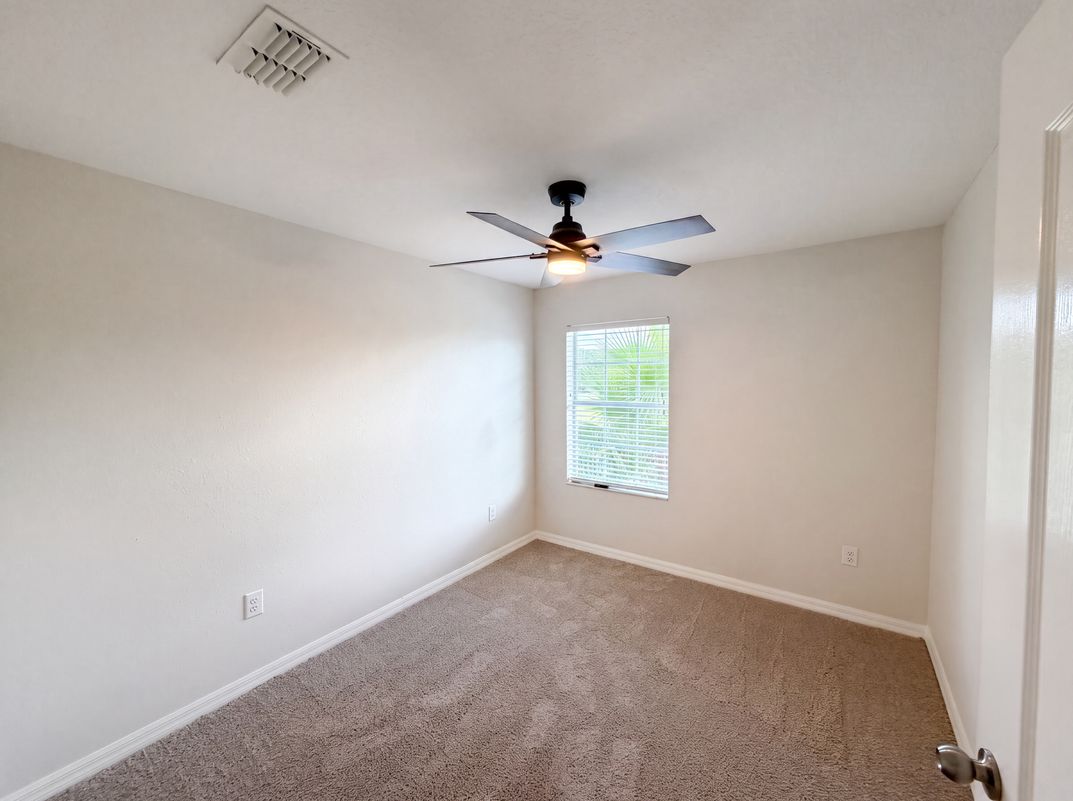 Photo 17 of 33 of 13717 Rosette Rd, Hudson, FL