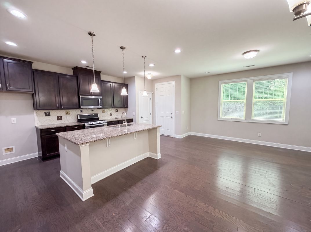 Photo 6 of 16 of 109 Belle Plain Dr, Morrisville, NC
