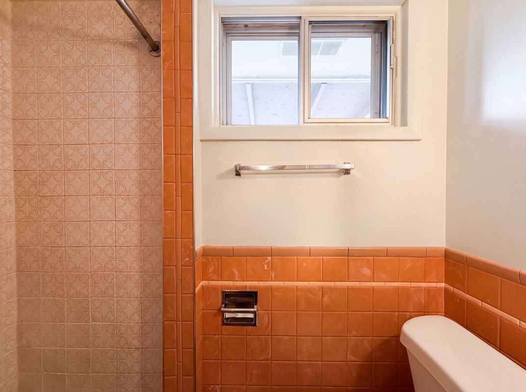 Photo 11 of 43 of 1535 W 15th St, Loveland, CO