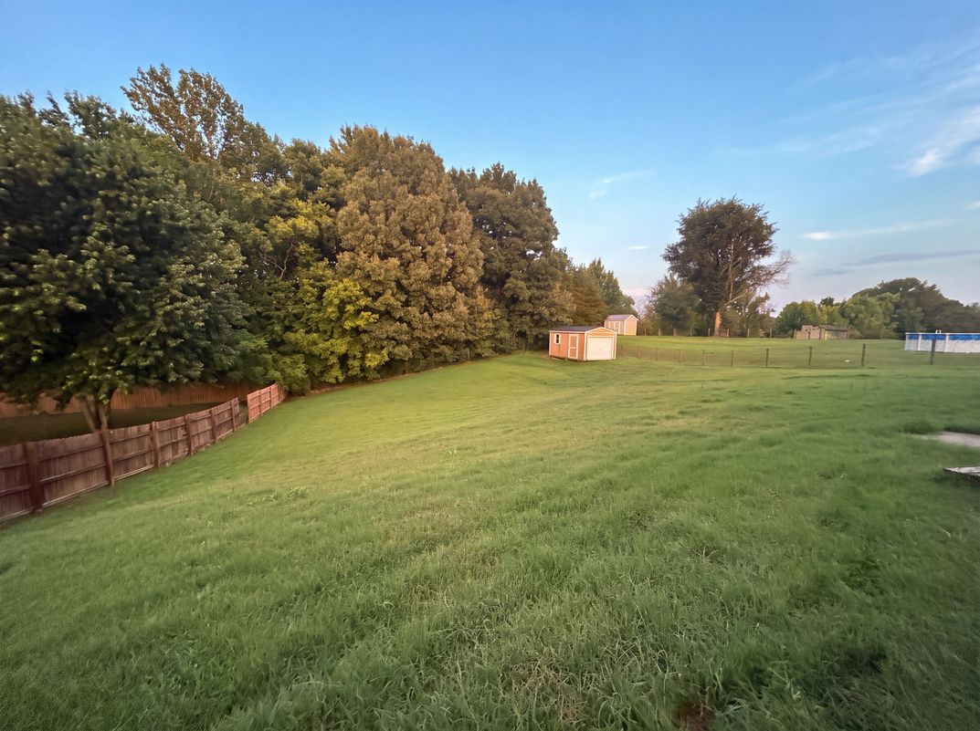 Photo 21 of 24 of 188 David Reed Dr, Munford, TN