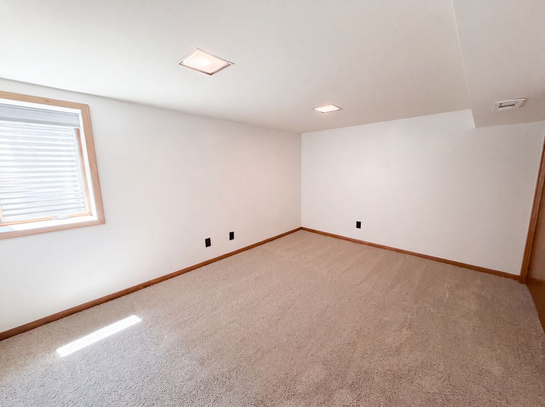 Photo 14 of 23 of 11353 N Heights Dr NW, Coon Rapids, MN