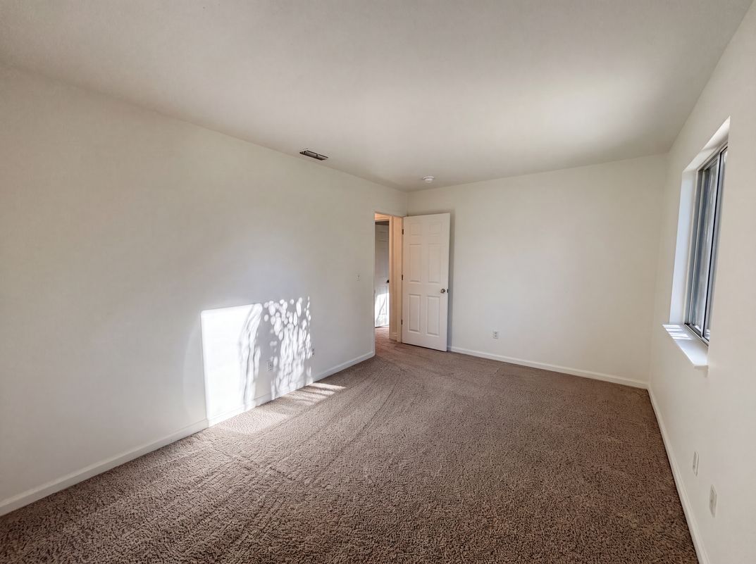 Photo 19 of 26 of 2152 Arnold Dr, Rocklin, CA