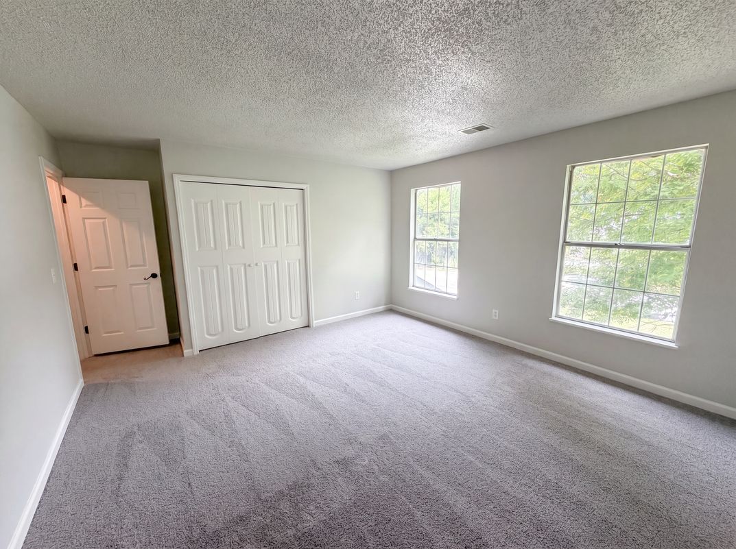 Photo 4 of 28 of 142 Silvermill Rd, Columbia, SC