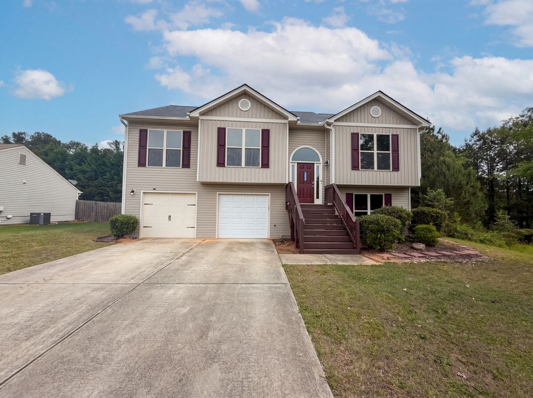 Property photo 1 of 2721 Berkshire Dr