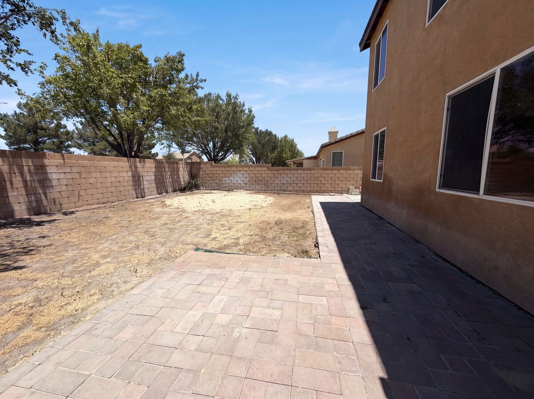 Photo 25 of 28 of 3147 W Lingard St, Lancaster, CA