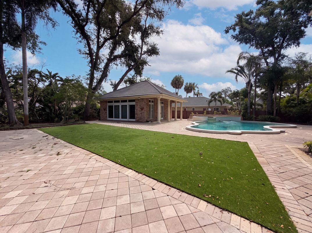 Photo 7 of 59 of 4407 W Dale Ave, Tampa, FL