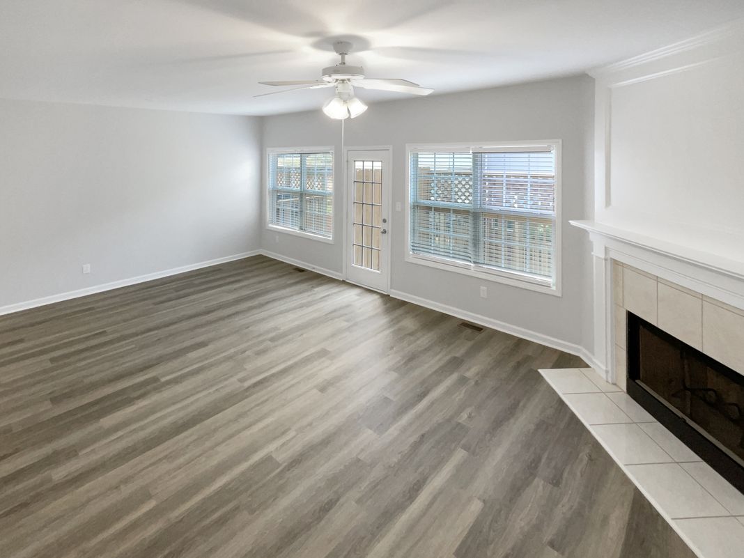 Photo 24 of 52 of 1622 Halliard Dr, Lawrenceville, GA