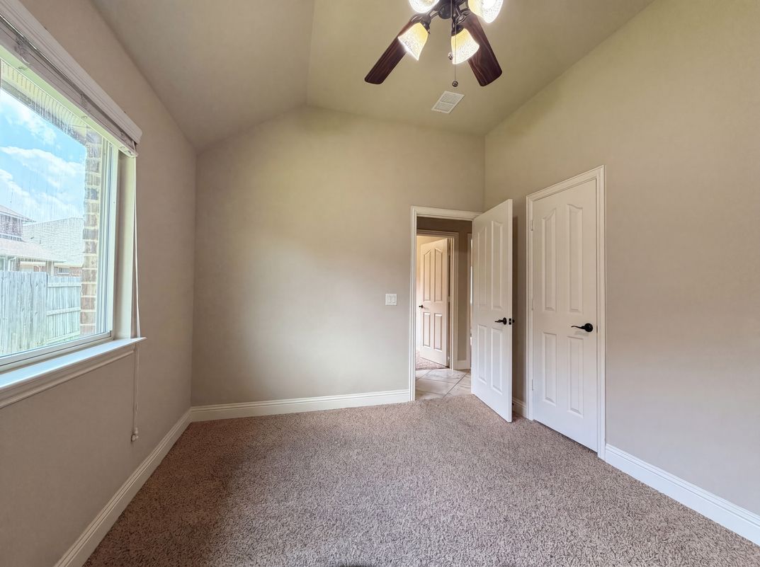 Photo 15 of 20 of 4309 Gleneagles Dr, Mansfield, TX