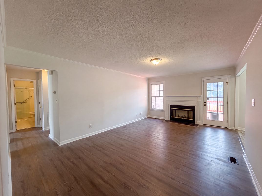 Photo 7 of 17 of 4013 Burleigh Pl, Fayetteville, NC