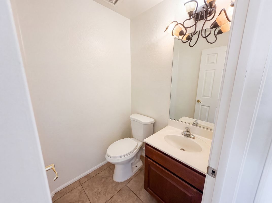Photo 16 of 36 of 17268 W Elaine Dr, Goodyear, AZ