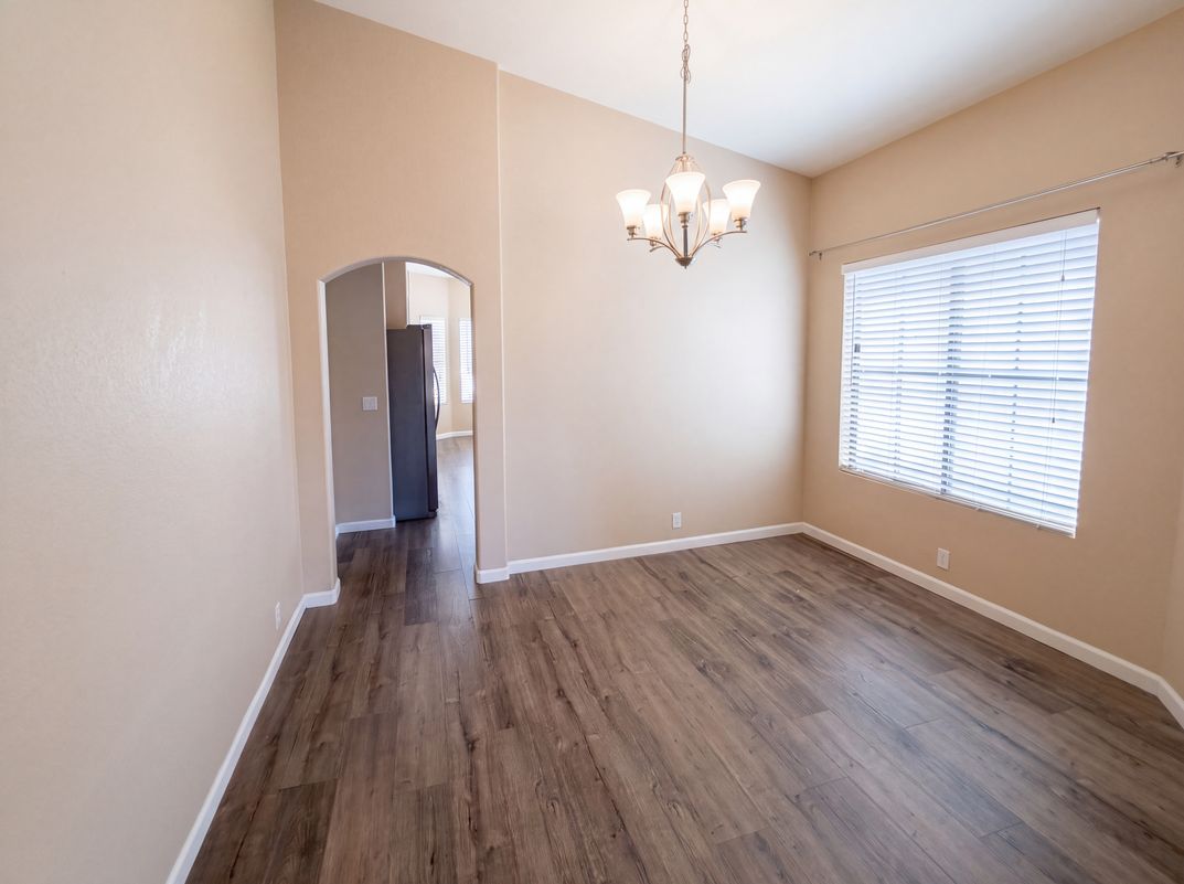 Photo 6 of 27 of 8928 W Cherry Hills Dr, Peoria, AZ