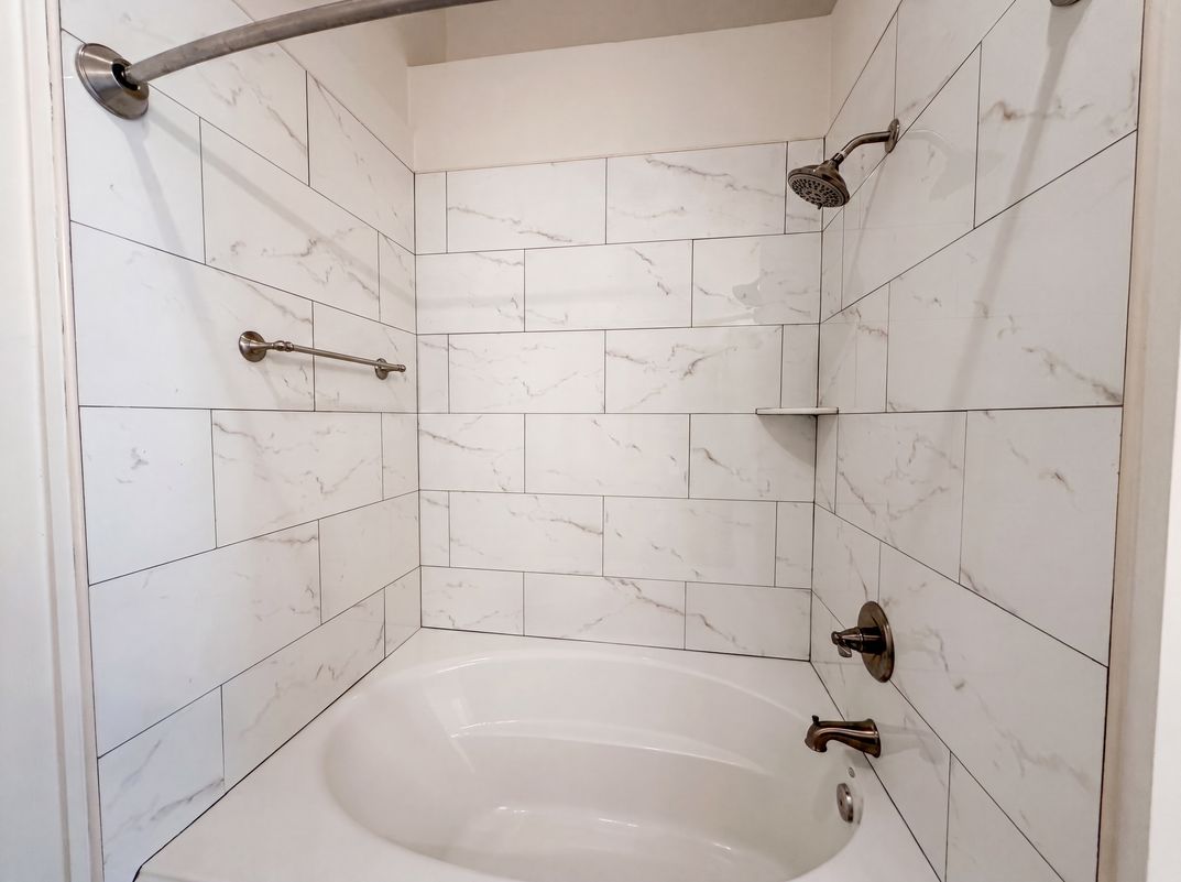 Photo 13 of 25 of 6774 Fairfax Ct, Lithonia, GA