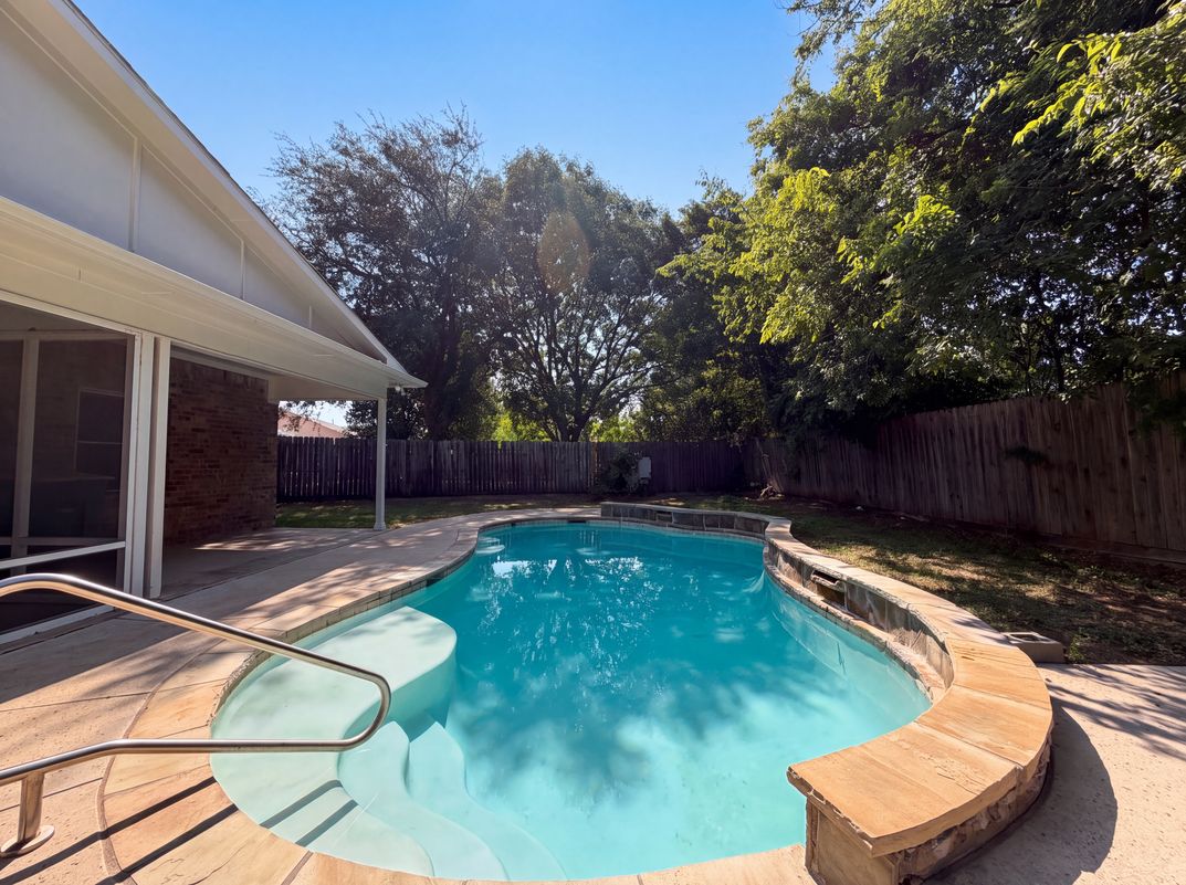 Photo 16 of 17 of 1713 Steinburg Ln, Fort Worth, TX