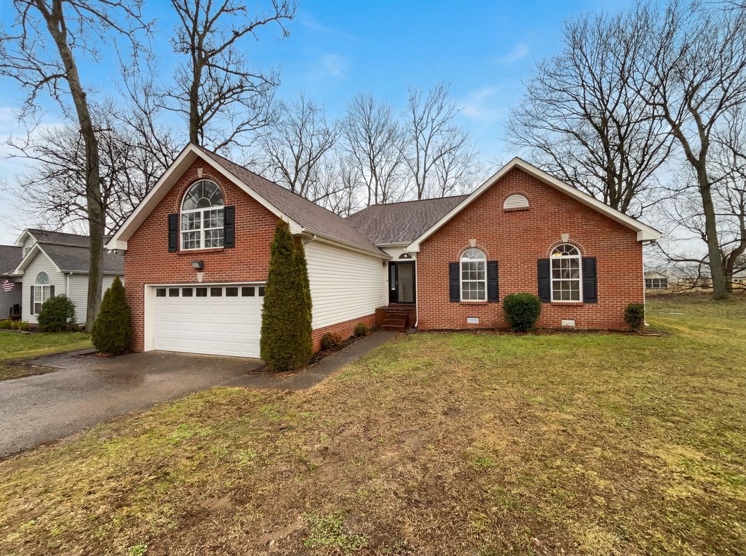 Photo 7 of 18 of 403 Buckingham Blvd, Gallatin, TN