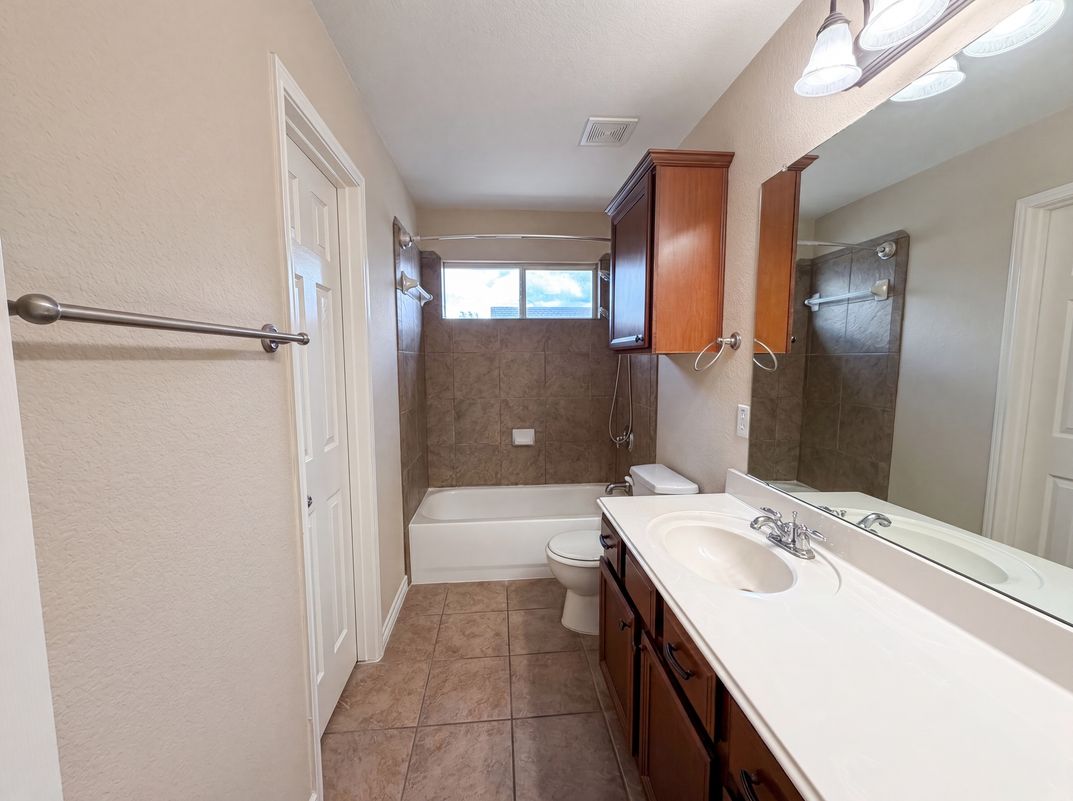 Photo 19 of 25 of 8613 Sunwood Ct, Fort Worth, TX