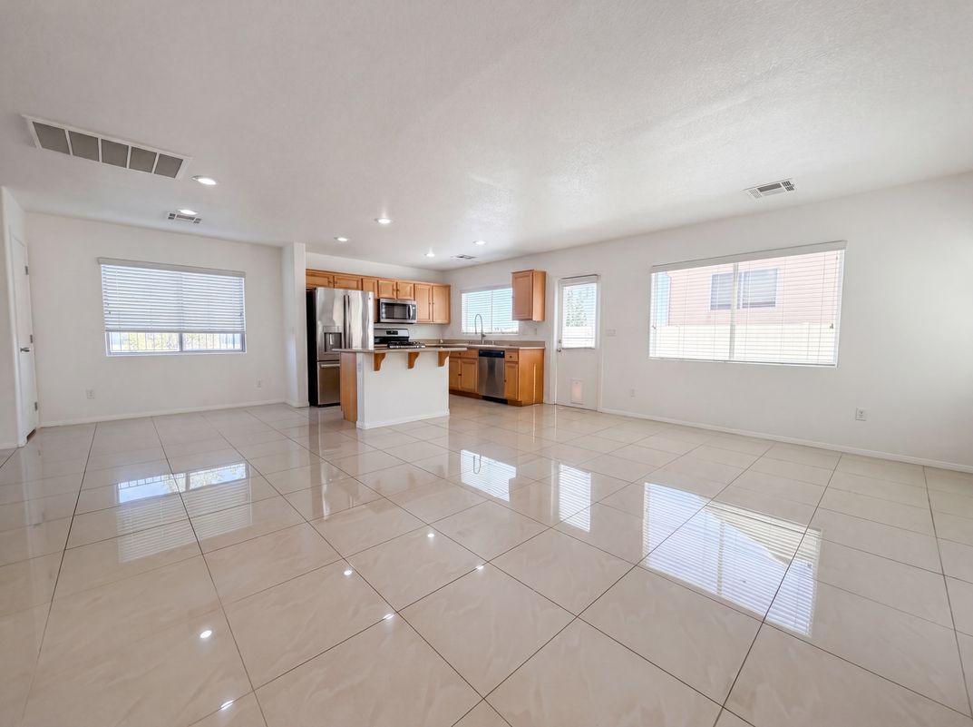 Photo 9 of 24 of 10506 Yuha Desert Ct, Las Vegas, NV