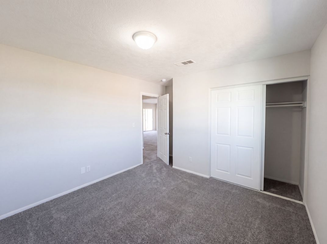Photo 14 of 22 of 9712 Nipa Ave, California City, CA