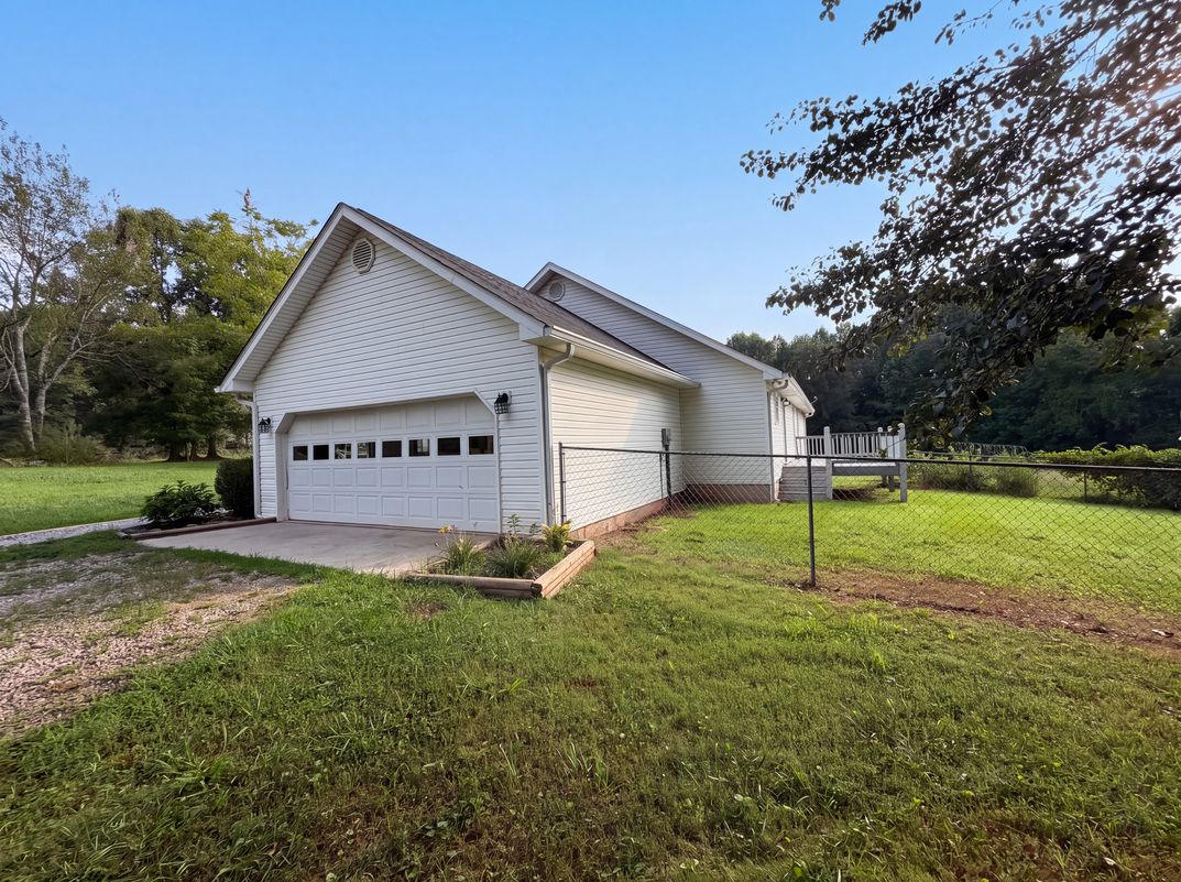 Photo 51 of 69 of 98 Eb Rd, Cleveland, GA
