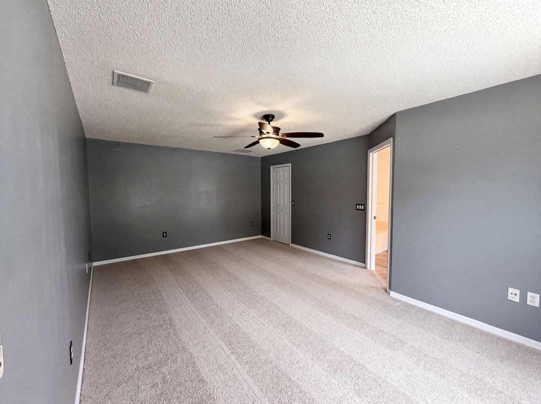 Photo 10 of 20 of 2366 Belen Dr, Deltona, FL