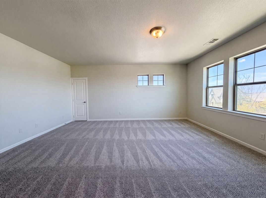 Photo 13 of 21 of 1901 Crested Ridge Rd, Aledo, TX