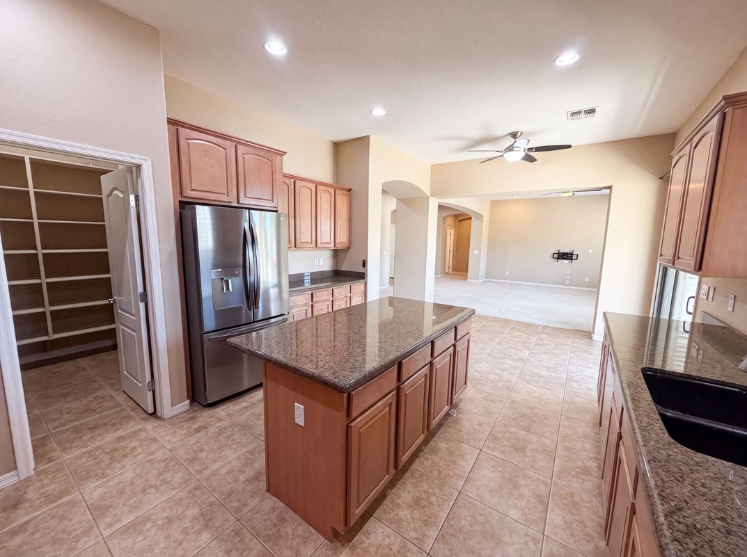 Photo 8 of 33 of 3080 E Powell Way, Gilbert, AZ