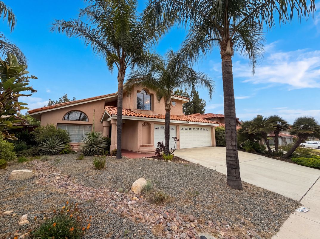 Property photo 1 of 39676 Ridgedale Dr