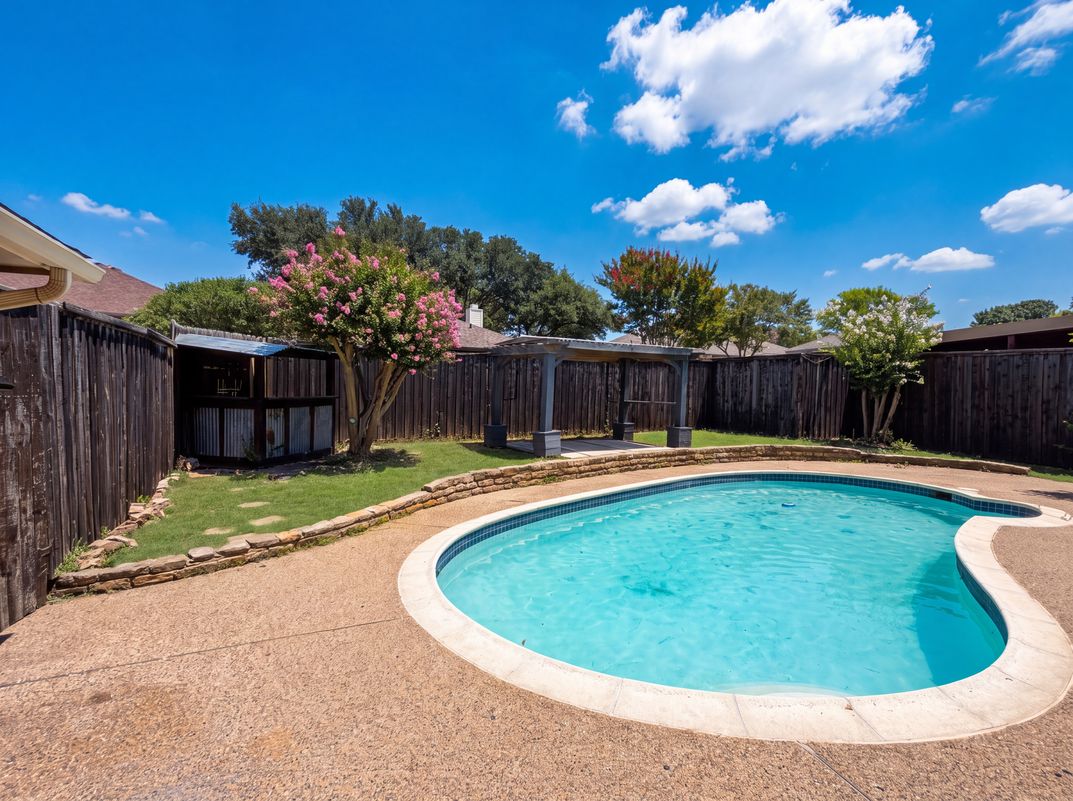 Photo 17 of 18 of 1613 Mullins Dr, Plano, TX