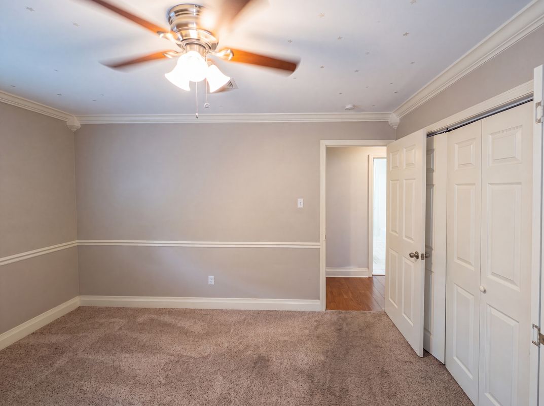 Photo 9 of 27 of 6100 Nora St, Metairie, LA