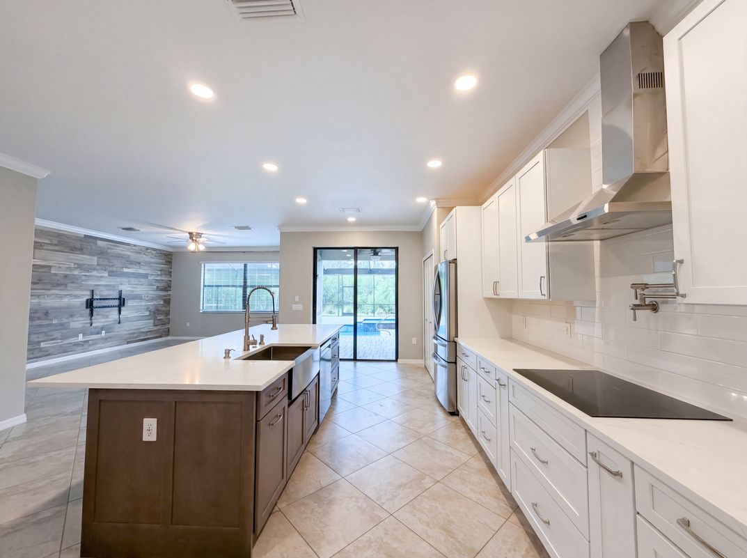 Property photo 2 of 1588 Vizcaya Ln