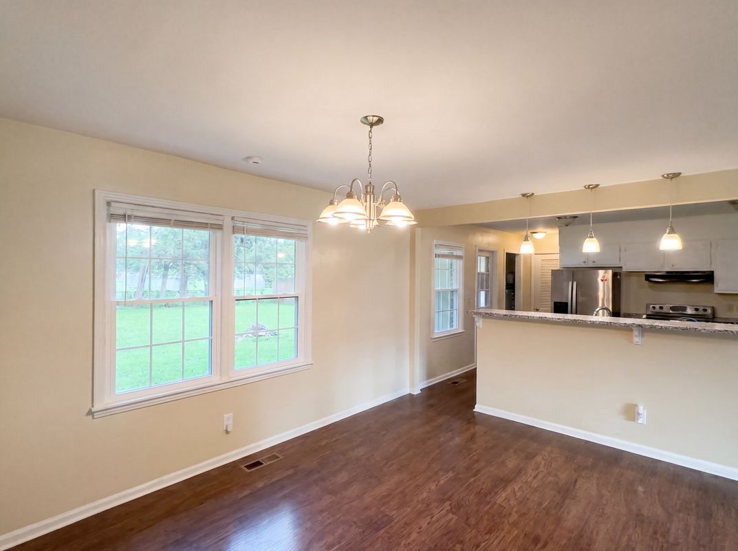 Photo 6 of 22 of 1808 Dailey Ter NW, Huntsville, AL