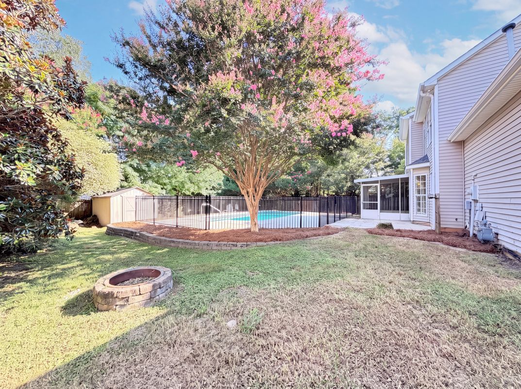 Photo 19 of 21 of 3016 Wyntree Ct, Matthews, NC