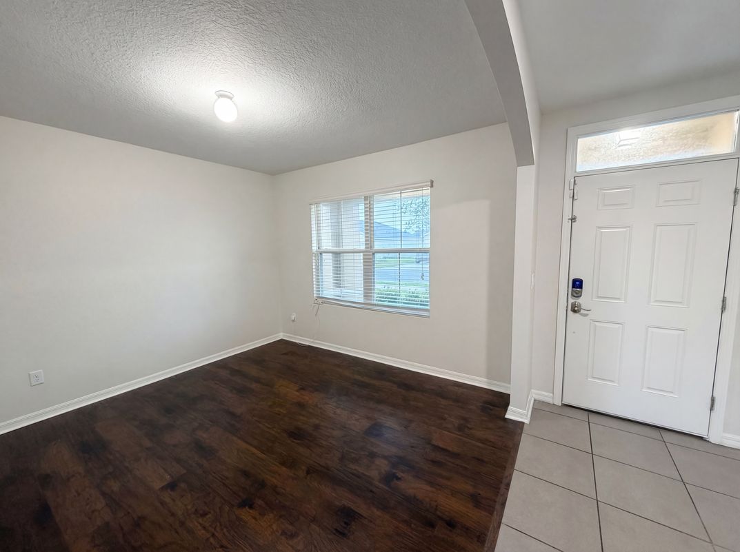 Photo 8 of 34 of 35687 Hillbrook Ave, Zephyrhills, FL