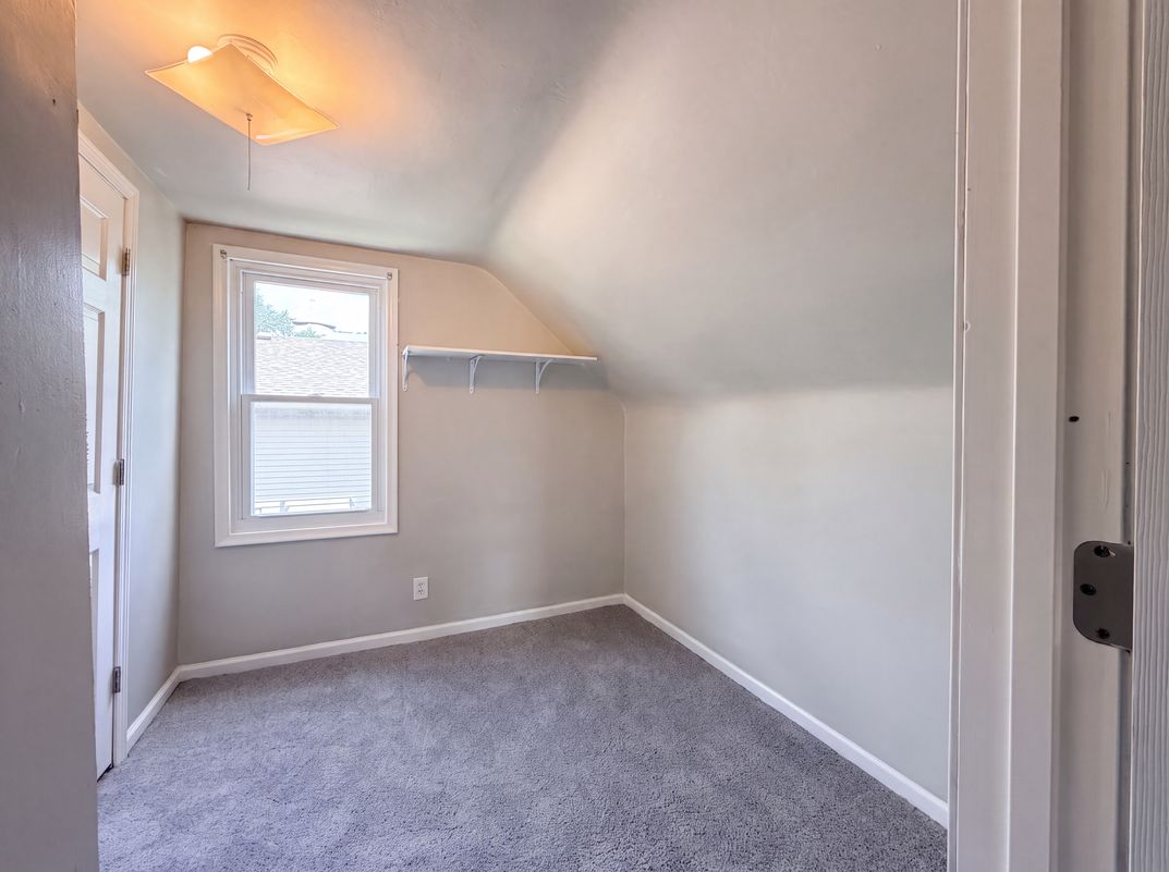 Photo 7 of 20 of 6455 Norborne Ave, Dearborn Heights, MI