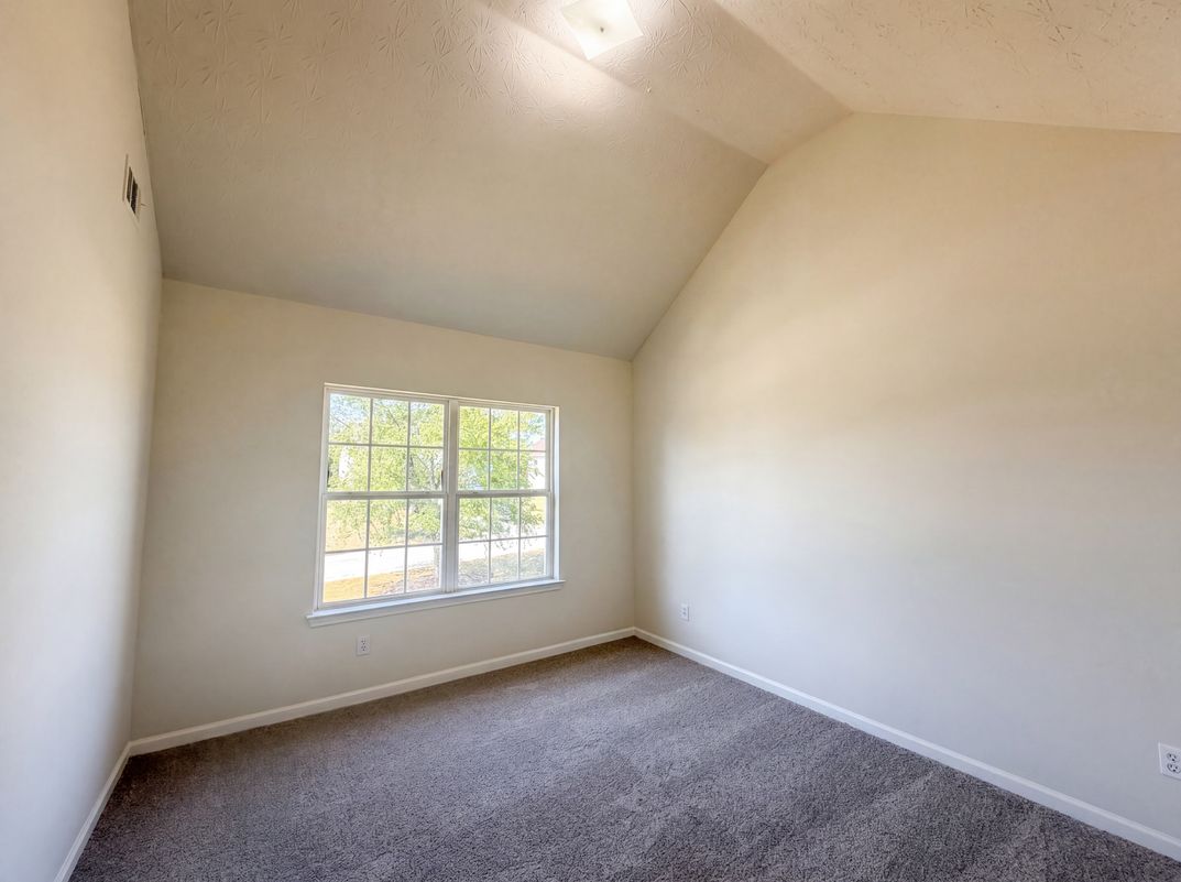 Photo 10 of 25 of 2925 Lake Port Dr, Snellville, GA